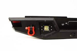 Sandkat4X4 Pare-chocs arrière en acier OMSA - Toyota Hilux 2015-2020 Dakar V2 avec LED (compatible avec ou sans capteurs)