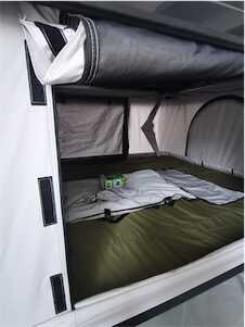 Sandkat4X4 J&Max by Sandkat4x4 - JUNGLE - Tente de toit coque rigide en ABS- ouverture popup vertical et tissu couleur gris clair - 2/3 personnes