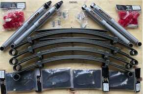 Kit Suspension Sandkat4x4 - Rehausse env. 5 cm - Suzuki SamuraÏ 410/413 (Sierra SL/LJ) - Diesel - Charge +50/100kg